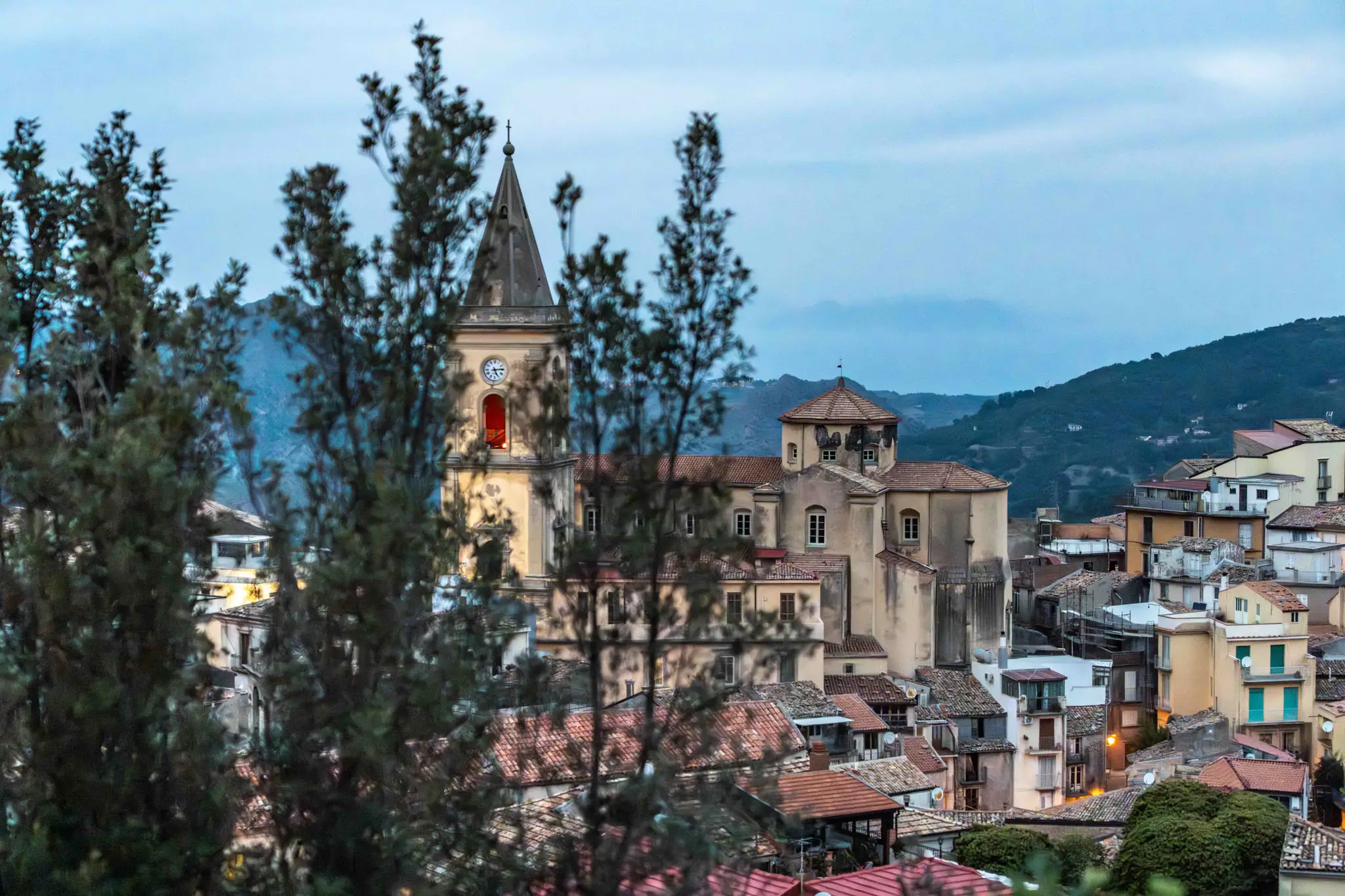 From Novara di Sicilia to Antillo – Peloritani Crossing